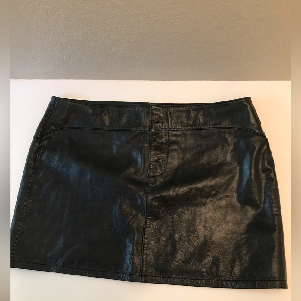 Gap black leather skirt